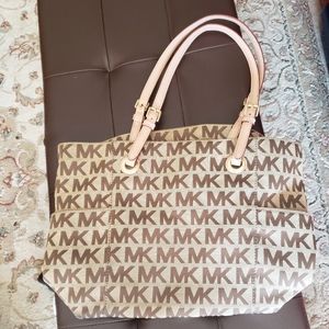 Michael Kors tote